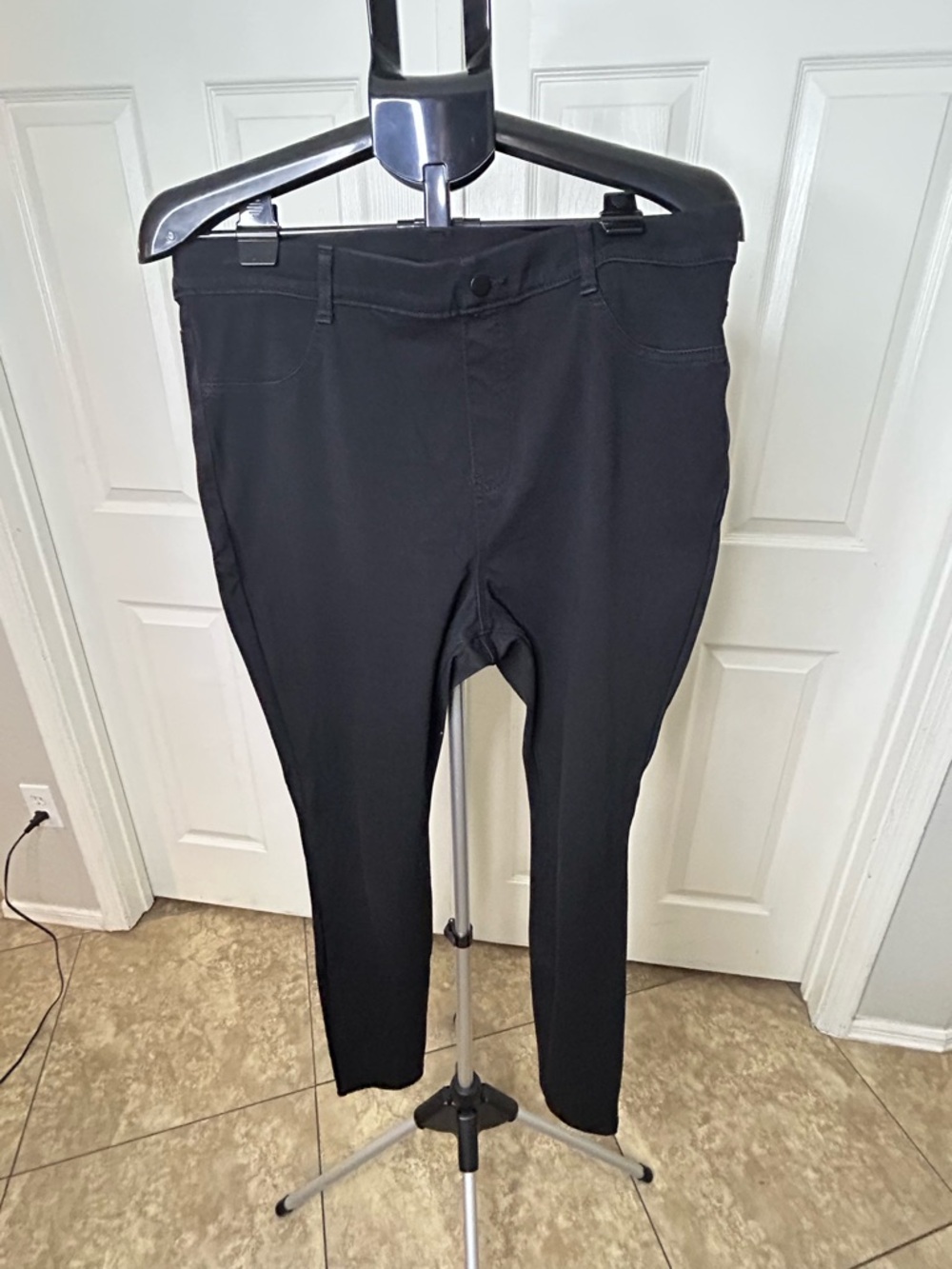 Time and Tru Black Women's Jeggings
